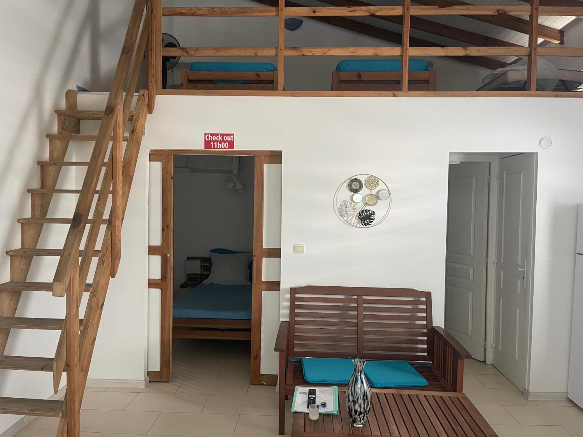 Bungalows Malueva 1 Chambre Et 1 Mezzanine A 5Min De La Plage De La Caravelle Sainte-Anne  Exterior photo
